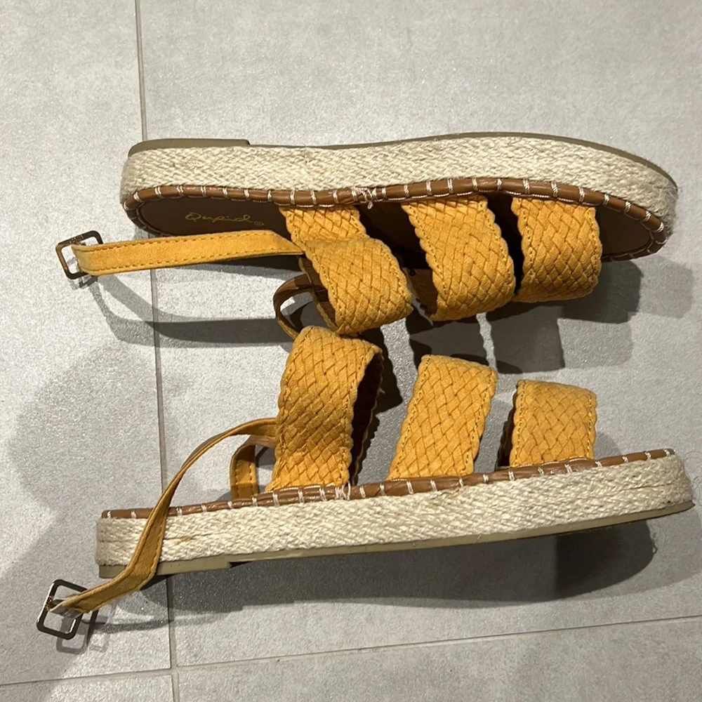 Women size 6 yellow marigold sandals braided adjustable strap platform shoes Y2K